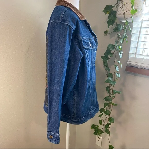 Willow Bend Jean Jacket Denim Jacket with Cabin Scene
Size Medium - Picture 5 of 11